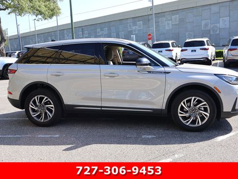 Used 2023 Lincoln Corsair FWD w/ Equipment Group 101A image 9