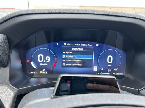 Used 2025 Ford Explorer Platinum image 16