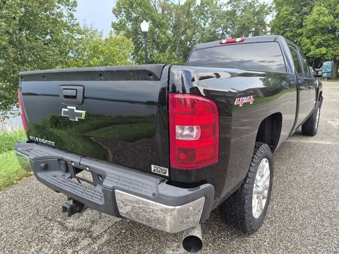 Used 2008 Chevrolet Silverado 2500 LT w/ 1LT Convenience Package AWD/4WD image 4