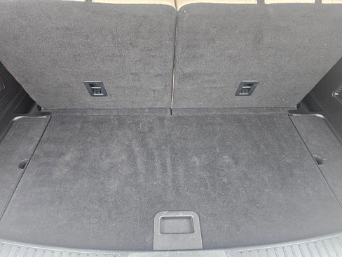 Used 2020 Ford Explorer Limited image 22