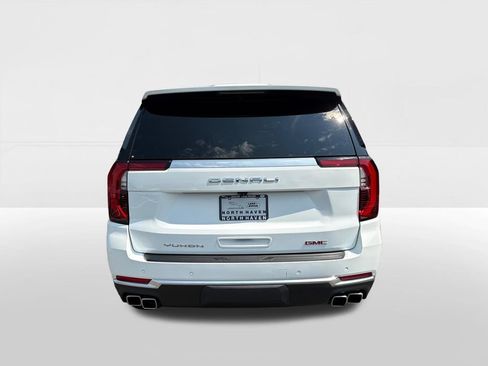 Used 2025 GMC Yukon Denali w/ Sun & Power Step Package AWD/4WD image 3