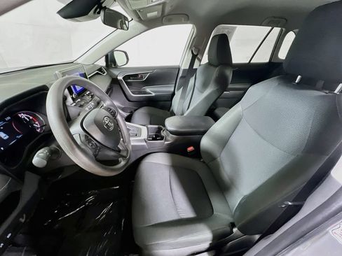 Certified 2024 Toyota RAV4 LE AWD/4WD image 18