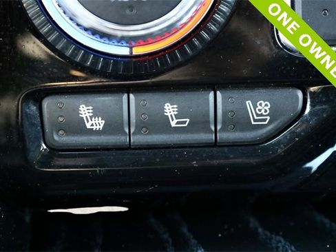 Used 2021 GMC Yukon XL Denali image 25