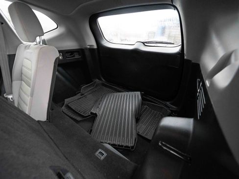 Used 2017 Honda CR-V LX image 23