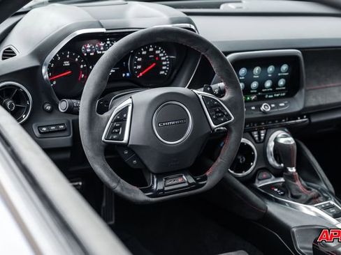 Used 2020 Chevrolet Camaro ZL1 image 6