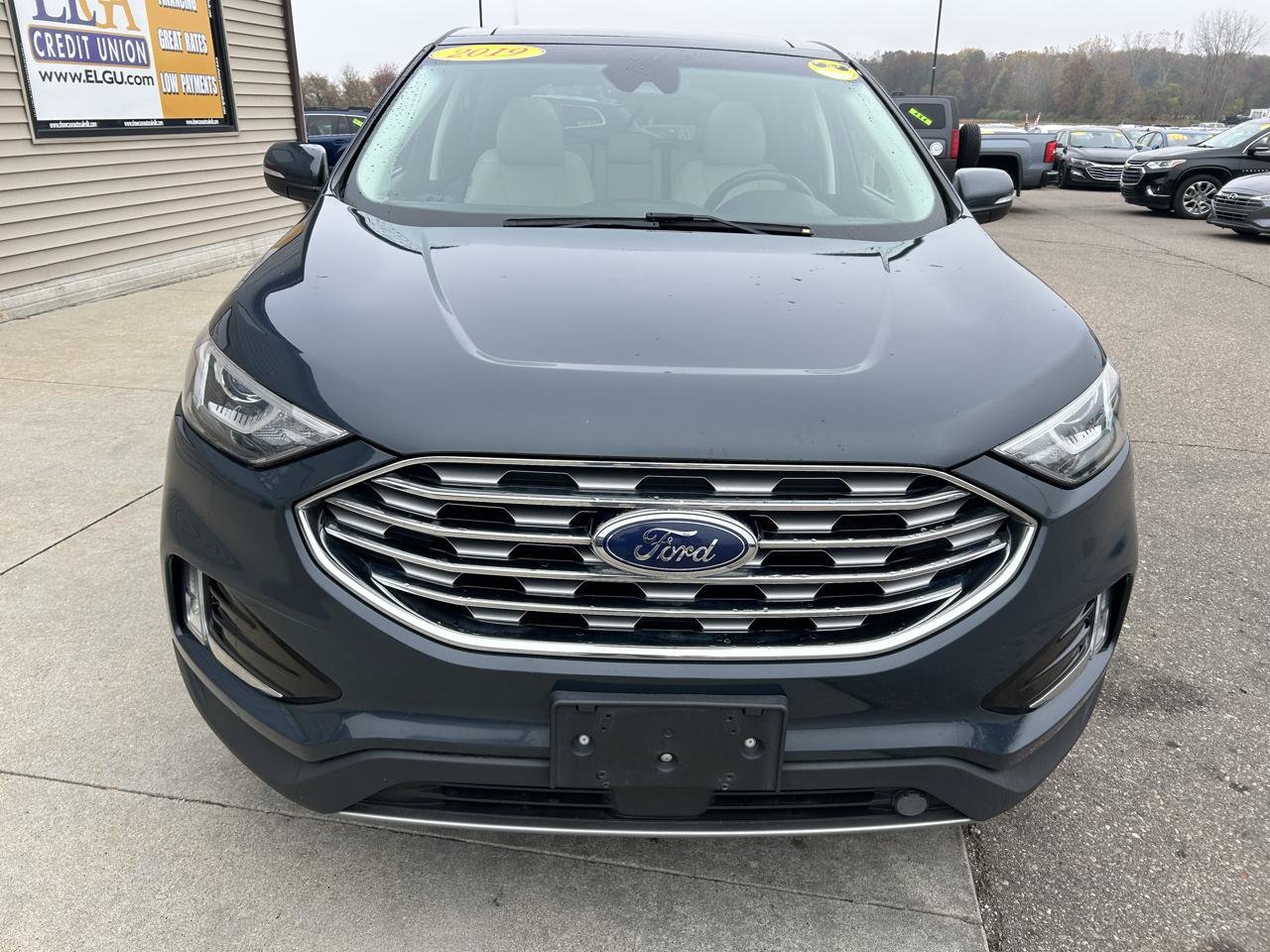 Used 2019 Ford Edge Titanium w/ Cold Weather Package AWD/4WD image 2