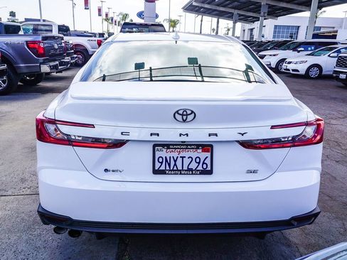 Used 2025 Toyota Camry SE w/ Multimedia Upgrade Package FWD image 6
