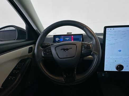 Used 2021 Ford Mustang Mach-E Premium image 18