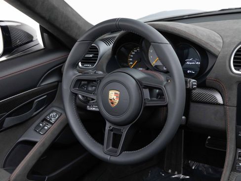 Used 2024 Porsche 718 Boxster Spyder RS RWD image 10