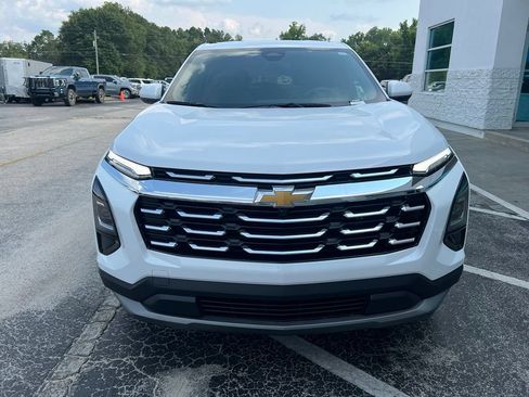 Used 2026 Chevrolet Equinox LT w/ Convenience Package II FWD image 5