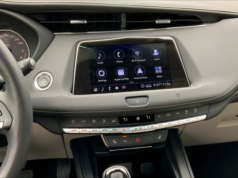 Used 2020 Cadillac XT4 Premium Luxury AWD/4WD image 5