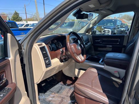 Used 2015 RAM 3500 Laramie Longhorn image 10