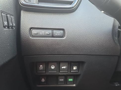 Used 2020 Nissan Rogue SL FWD image 27