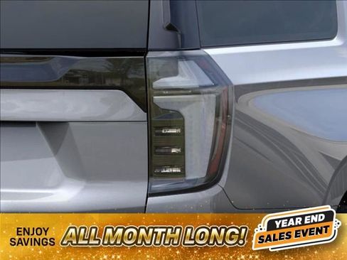 New 2026 Chevrolet Suburban Premier image 11