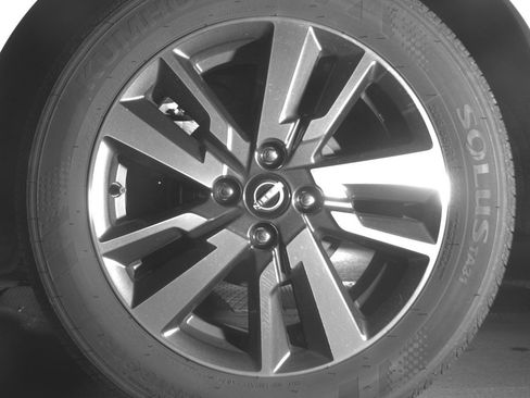 Used 2025 Nissan Versa SV image 14