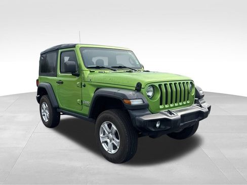 Used 2018 Jeep Wrangler Sport w/ Quick Order Package 23S AWD/4WD image 3