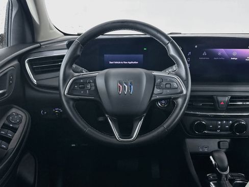 Used 2025 Buick Encore GX Preferred FWD image 17