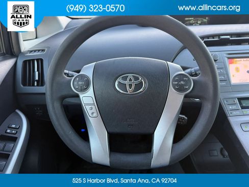 Used 2013 Toyota Prius Two FWD image 9