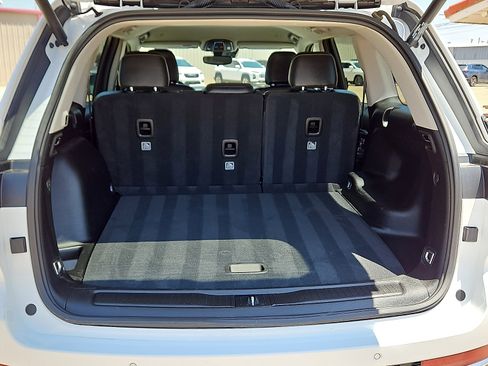 Used 2023 Jeep Grand Cherokee Limited AWD/4WD image 6