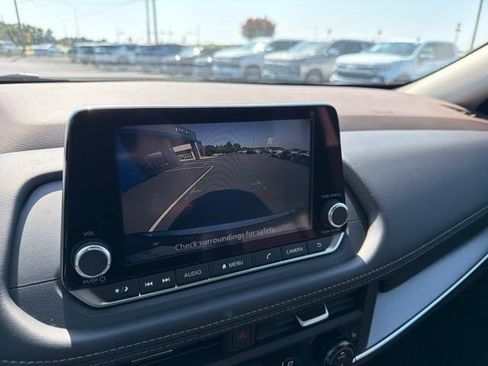 Used 2023 Nissan Rogue SV w/ SV Premium B Package FWD image 20