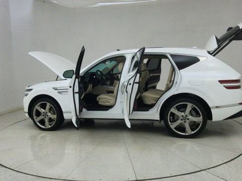 Used 2024 Genesis GV80 2.5T w/ Prestige Package image 77