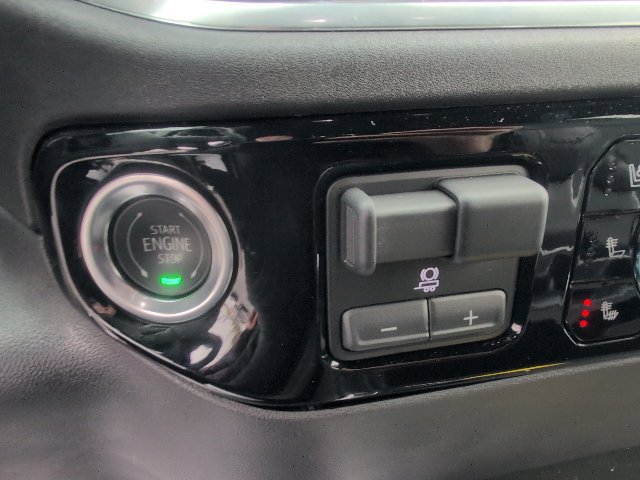 Used 2024 GMC Sierra 2500 SLT w/ SLT Convenience Package AWD/4WD image 43