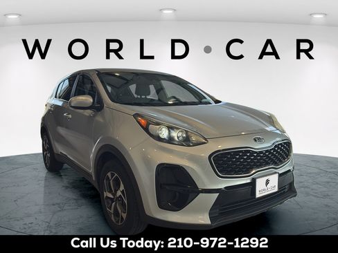 Used 2020 Kia Sportage LX FWD image 16