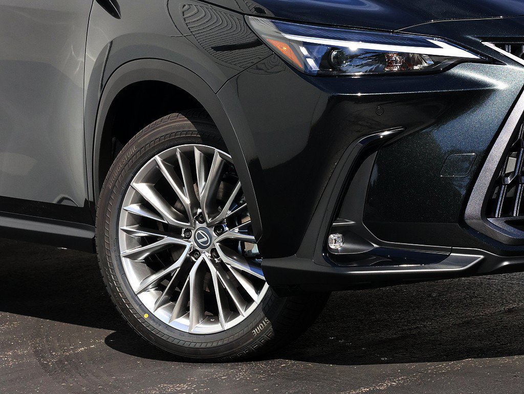 New 2026 Lexus NX 350 AWD w/ Accessory Package (2T) image 3