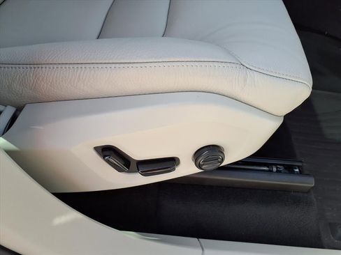 Certified 2023 Volvo XC90 B6 Core w/ Protection Package Premier image 12