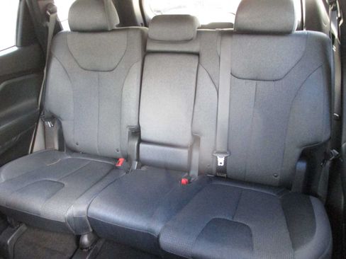 Used 2023 Hyundai Santa Fe SE FWD image 32