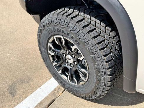 New 2026 Chevrolet Silverado 1500 ZR2 AWD/4WD image 10