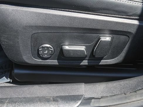 Used 2026 BMW 330i Sedan w/ Convenience Package RWD image 17