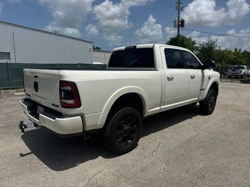 Used 2022 RAM 2500 Laramie w/ Night Edition AWD/4WD image 5
