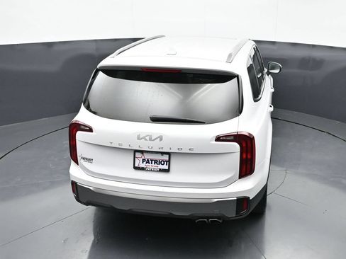 Used 2025 Kia Telluride S FWD image 40
