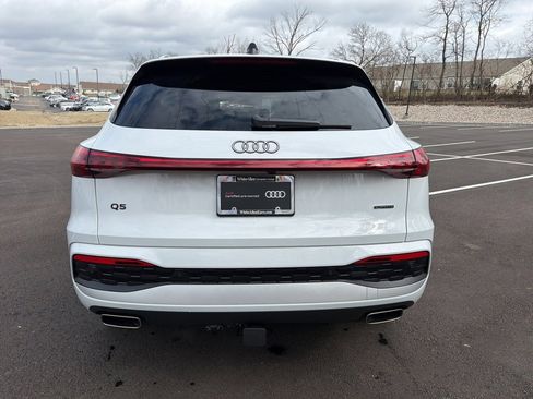 Certified 2025 Audi Q5 2.0T Premium Plus w/ Premium Plus image 4