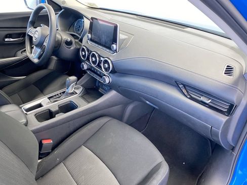 Used 2025 Nissan Sentra SV FWD image 29