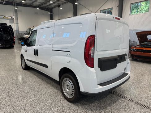 Used 2022 RAM ProMaster City Tradesman FWD image 6