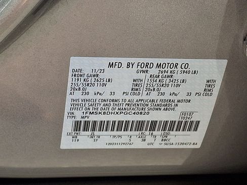 Certified 2023 Ford Explorer XLT w/ Equipment Group 202A AWD/4WD image 29
