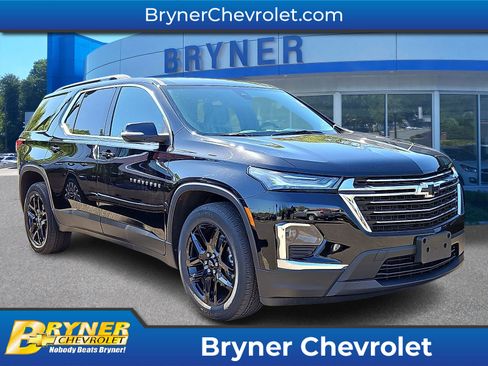 Used 2022 Chevrolet Traverse LT AWD/4WD image 1