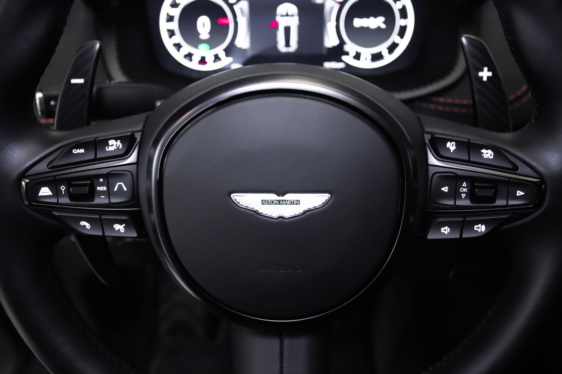 Used 2023 Aston Martin DBX 707 AWD/4WD image 10