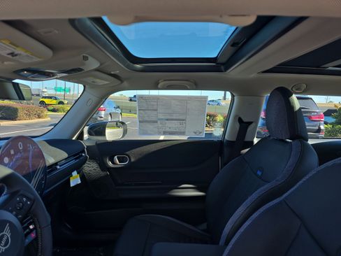 New 2026 MINI Cooper 2-Door Hardtop image 22