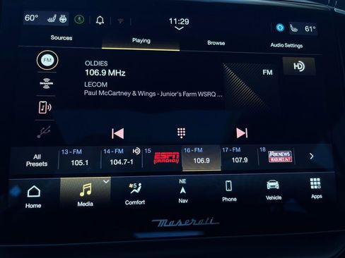 Used 2021 Maserati Ghibli S image 18