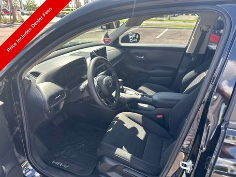 Used 2023 Honda HR-V LX image 7