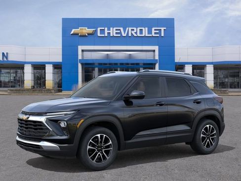 New 2026 Chevrolet TrailBlazer LT w/ Convenience Package AWD/4WD image 2