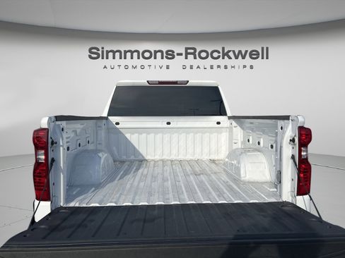 Used 2022 Chevrolet Silverado 1500 LT image 8