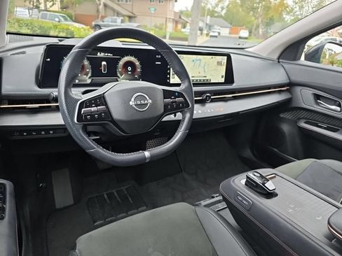 Used 2023 Nissan Ariya FWD image 4