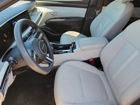 Used 2025 Hyundai Tucson SEL image 3