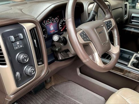Used 2015 GMC Sierra 2500 Denali image 14
