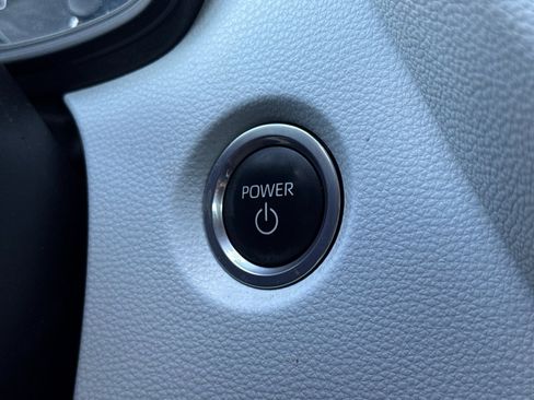 Used 2024 Toyota Corolla SE FWD image 17