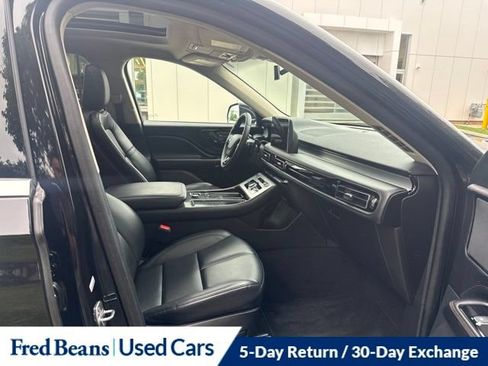 Certified 2024 Lincoln Aviator AWD w/ Premium Package image 23
